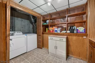 7 Chicopee Dr, Wayne Twp., NJ 07470 - Photo 31