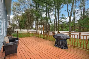 7 Chicopee Dr, Wayne Twp., NJ 07470 - Photo 37