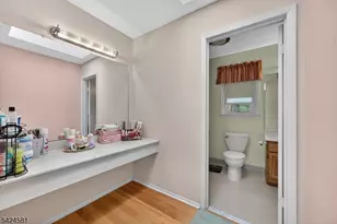 7 Chicopee Dr, Wayne Twp., NJ 07470 - Photo 27