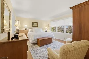 33 Eton Ct, Bedminster Township, NJ 07921 - Photo 19