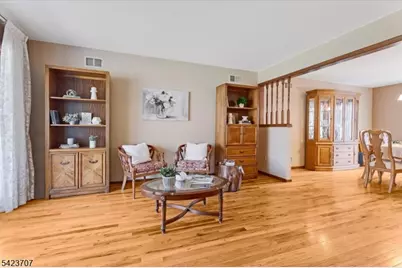 5 Liberty Ct, Garwood, NJ 07027 - Photo 3