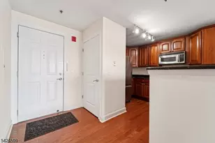 5311 City Pl, Edgewater, NJ 07020 - Photo 5