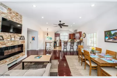 6 Melissa Dr, Totowa, NJ 07512 - Photo 5