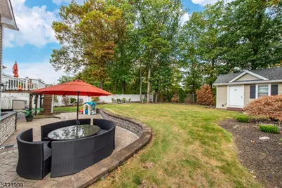 6 Melissa Dr, Totowa, NJ 07512 - Photo 39