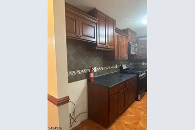 118 Inslee Pl, Elizabeth, NJ 07206 - Photo 3