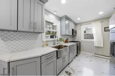 7 Jackson Ave, Vernon, NJ 07462 - Photo 9