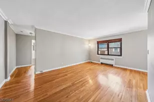 241 E Main St, Bergenfield, NJ 07621 - Photo 7