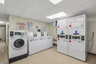 241 E Main St, Bergenfield, NJ 07621 - Photo 15