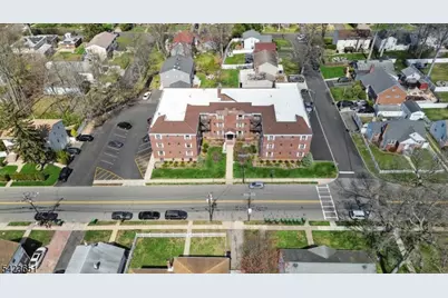 241 E Main St #2B, Bergenfield, NJ 07621 - Photo 17