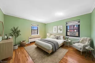 241 E Main St, Bergenfield, NJ 07621 - Photo 11