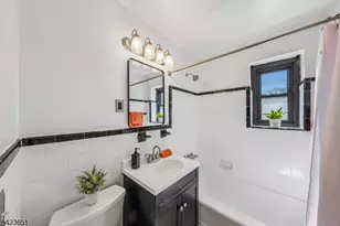 241 E Main St, Bergenfield, NJ 07621 - Photo 9