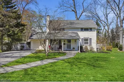 33 Hoyt St, Madison, NJ 07940 - Photo 1