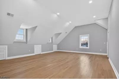 105 Woodfern Rd, Branchburg Township, NJ 08853 - Photo 15