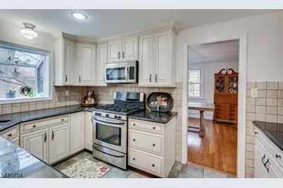 739 Willow Street, Cranford Township, NJ 07016 - Photo 15