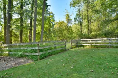 11 Devonald Dr, Bethlehem Township, NJ 08802 - Photo 33