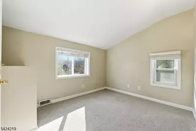 129 Willow Ave, Aberdeen Township, NJ 07747 - Photo 21