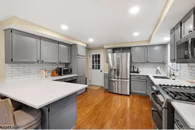 611 Boozer Ln, Hillsborough Township, NJ 08844 - Photo 5