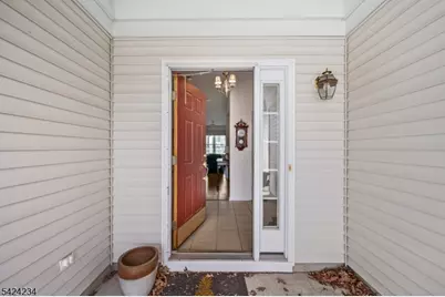 18 Kensington Cir, White Township, NJ 07823 - Photo 5