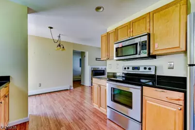 64 Hilltop Trl, Sparta Township, NJ 07871 - Photo 21