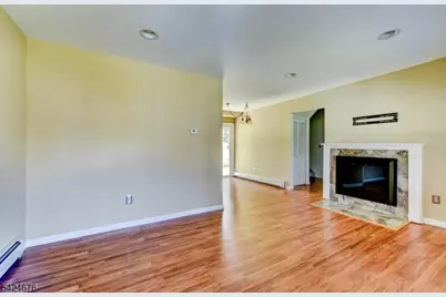 64 Hilltop Trl, Sparta Township, NJ 07871 - Photo 7
