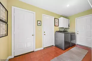 75 Farmersville Rd, Tewksbury Township, NJ 07830 - Photo 17