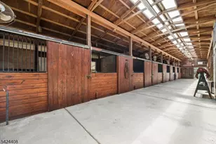 75 Farmersville Rd, Tewksbury Township, NJ 07830 - Photo 33