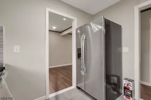 254 E George Pl, Woodbridge Township, NJ 08830 - Photo 7