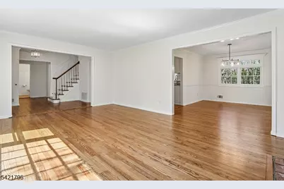 236 Spring Ridge Dr, Berkeley Heights Township, NJ 07922 - Photo 5