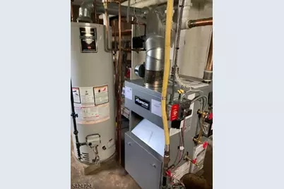 415 Hillside Ave, Clifton, NJ 07110 - Photo 19