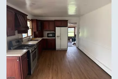 80 Gates Rd, Franklin Township, NJ 08873 - Photo 7