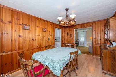 11 Oak Grove Rd, Caldwell, NJ 07006 - Photo 9