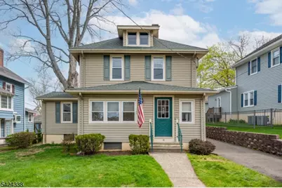 11 Oak Grove Rd, Caldwell, NJ 07006 - Photo 1