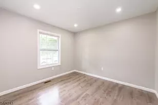 8 Wilcox Ave, Wharton, NJ 07885 - Photo 11