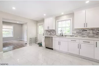 8 Wilcox Ave, Wharton, NJ 07885 - Photo 15