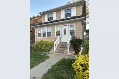 39 Wayne Ave, East Orange, NJ 07018 - Photo 3