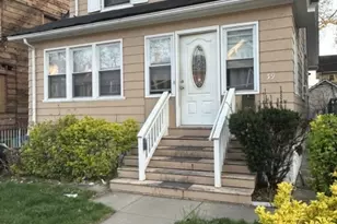 39 Wayne Ave, East Orange, NJ 07018 - Photo 3
