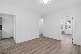 129 Brookwood St, East Orange, NJ 07018 - Photo 5