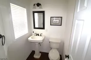 9 Pembrook Ln, Mount Olive, NJ 07828 - Photo 13