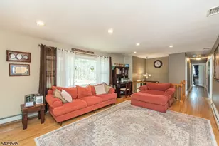 33 Lawrence Rd, Randolph Township, NJ 07869 - Photo 3