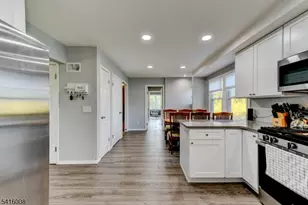 539 Lyme Rock Rd, Bridgewater, NJ 08807 - Photo 5