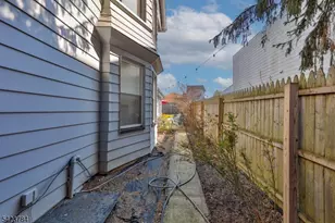389 Grant St, Phillipsburg, NJ 08865 - Photo 35