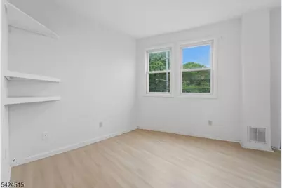 382-384 Belleville Ave #2L, Belleville, NJ 07109 - Photo 15