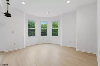 382-384 Belleville Ave #2L, Belleville, NJ 07109 - Photo 5