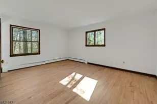 24 Deerhaven Ln, Jefferson Township, NJ 07435 - Photo 23