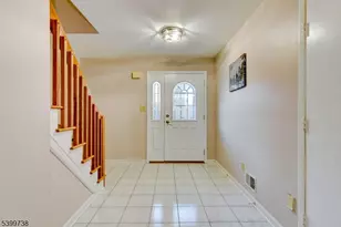 6 Hansen Pl, Wayne Twp., NJ 07470 - Photo 5