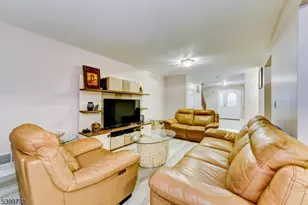 6 Hansen Pl, Wayne Twp., NJ 07470 - Photo 19