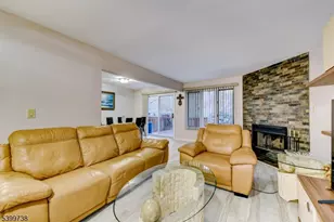 6 Hansen Pl, Wayne Twp., NJ 07470 - Photo 9