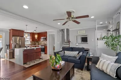 11 Westland Rd, Verona, NJ 07044 - Photo 11