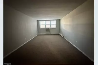 148-152 Newark  Unit 3, Belleville, NJ 07109 - Photo 3
