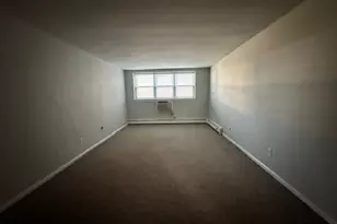 148-152 Newark Unit 3, Belleville, NJ 07109 - Photo 3